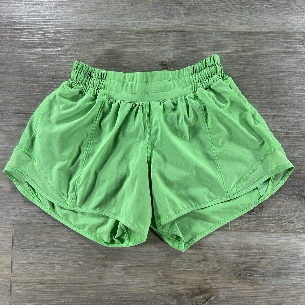 Lululemon Size 4 Low Rise Hotty Hot Short II *Long 4" Lime Pop Lined Athletic